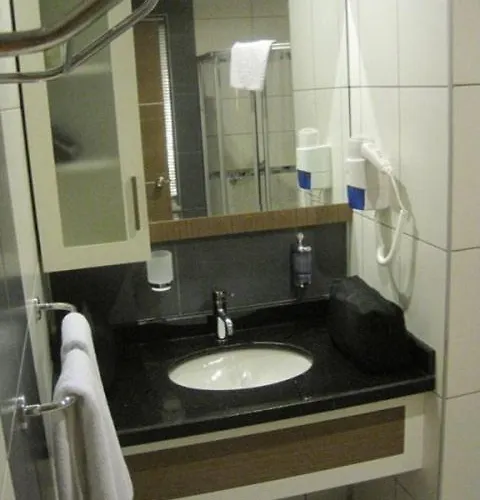 Venessa 4* 阿萨拉尔