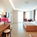 Venessa 4*