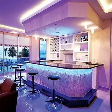 Venessa Hotel 4*